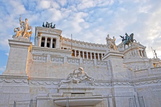 Important landmark in Rome: Vittorio Emanuel II Monument