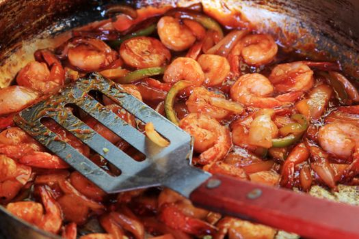 plate of shrimp roasted with fried tomato
