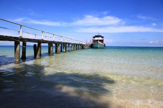 Traditional floating restaurants Thai style on the beach.