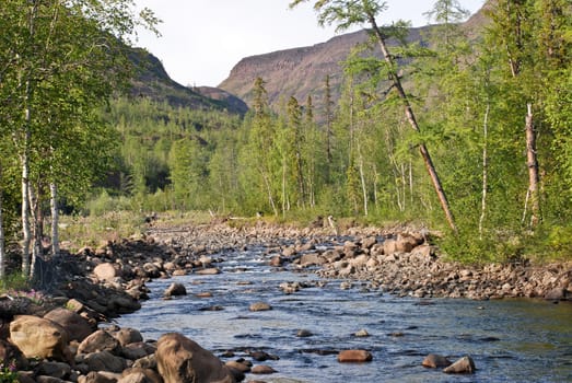 In the upper river Bucharama has stones in line