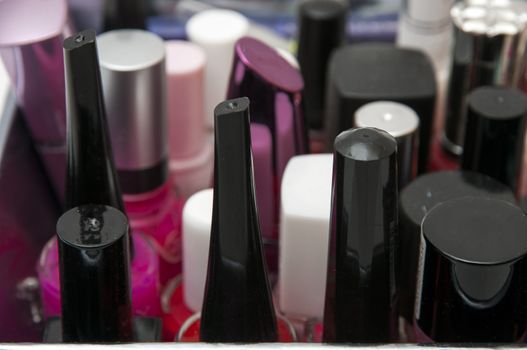 accessory box nails painted various colors
