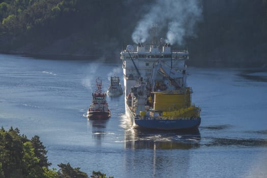 MV North Sea Giant are in the Ringdasfjord in Halden, Norway and waiting for two tugs that will tow the ship into open waters