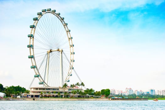 Singapore Flyer - the Largest Ferris Wheel in the World.