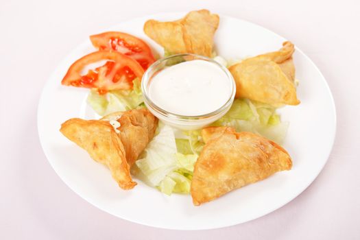 Samosa with sauce