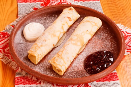 pancakes with jam and cream