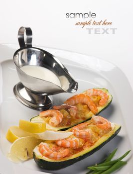 Shrimp baked in zucchini with creamy sauce