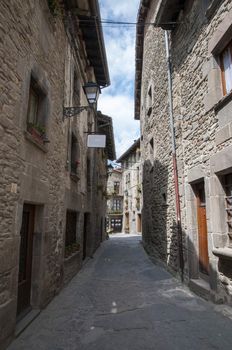 Rupit old houses