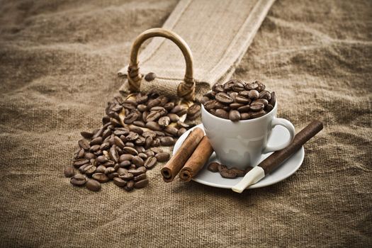 coffee beans, cigar and cinnamon