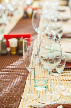 empty restaurant utensil