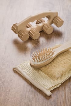 bast hairbrush and massager