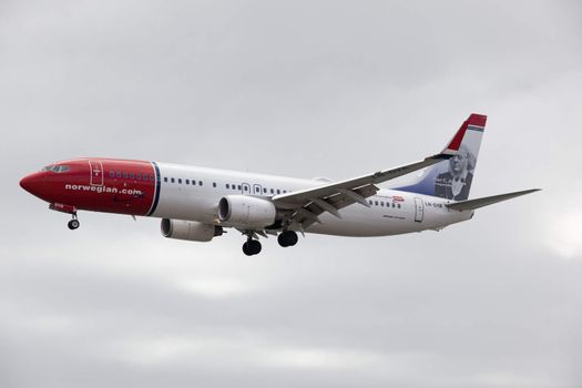 Arrecife, Spain, Mars 22. 2013: Boeing 737-800 from the Norwegian Air Shuttle landing in Lanzarote Airport.