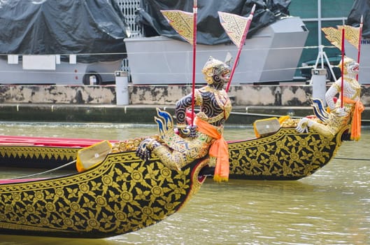 Thai royal barge, supreme art of Thailand 