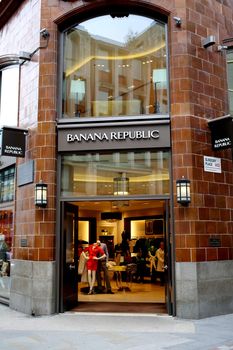 Banana Republic Shop