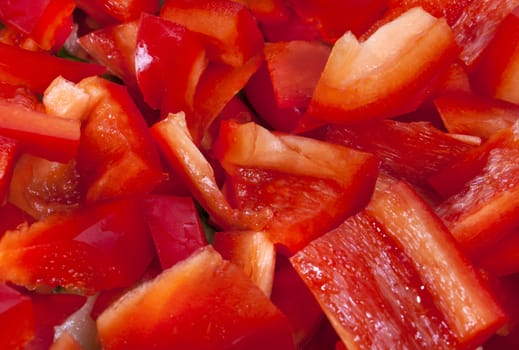 Red pepper blocks and slices