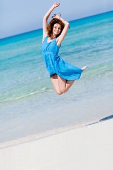 beautful happy woman on the beach lifestyle summertime carefree