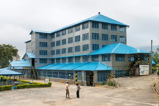 NUWARA ELIYA, SRI LANKA - APR 18: Building of Blue Field Tea Garden PVT tea factory, on Apr 18, 2013 in Nuwara Eliya, Sri Lanka. The area belong to Bluefield is 100 actors. 