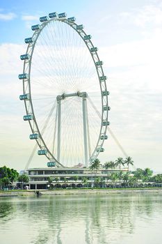 Singapore Flyer - the Largest Ferris Wheel in the World.