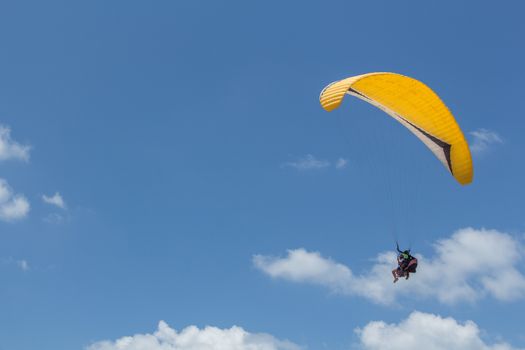 Para-gliding flight.