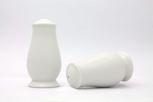 pepper shaker &amp; salt shaker