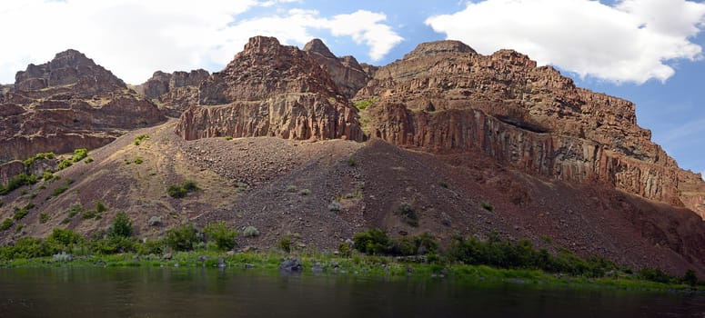 landscape image of scenic mountains along the John Day River in Oregon