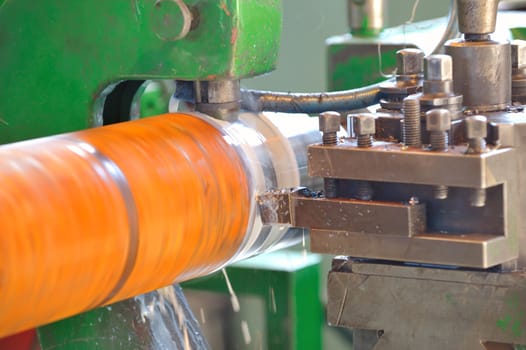 Turning lathe in action