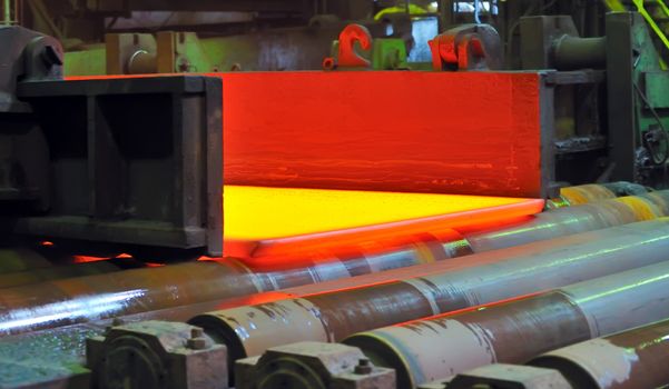 hot steel on conveyor 