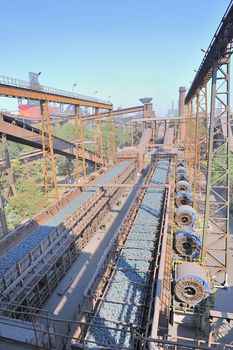 hot ore in steel plant