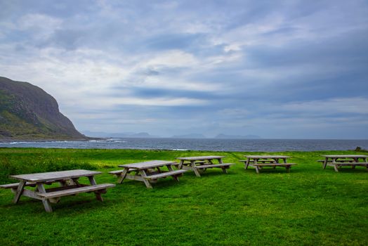 Picnic tables with view to the ocean