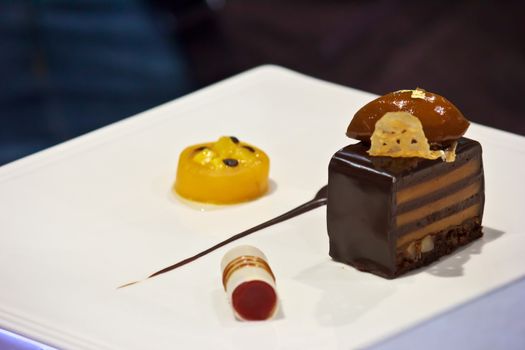 mini chocolate cake in The Thailand Ultimate Chef Challenge 2013