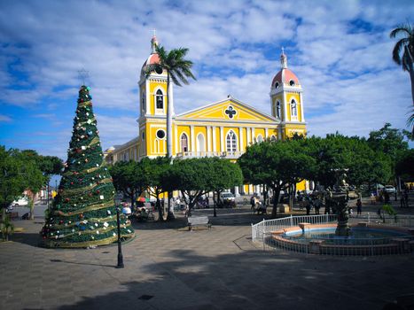 park central christmas granada nicaragua