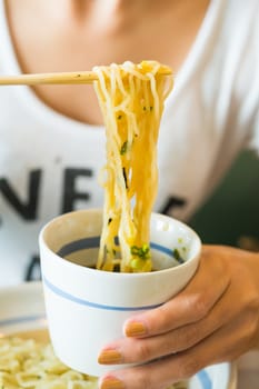 Dipping cold noodle with traditionnal japanese Zaru soba sauce
