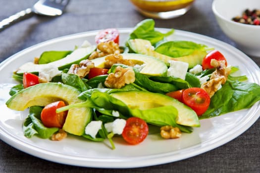 Avocado with Spinach, Feta and Walnut salad