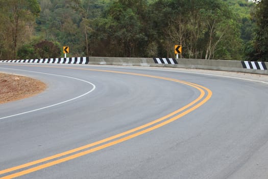 Picture of empty countryside road