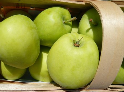 Apples on market