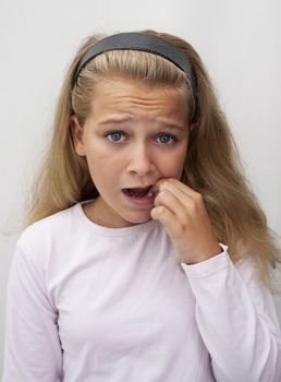 Teenage girl wtih tooth ache