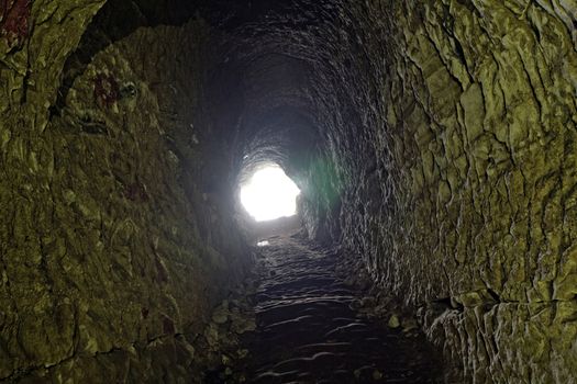 cave in the rock, towards the white light as exit