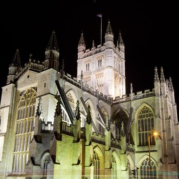The historic Bath Abbey at night.