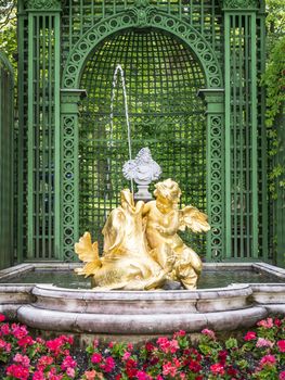 An image of a fountain at castle linderhof in bavaria germany