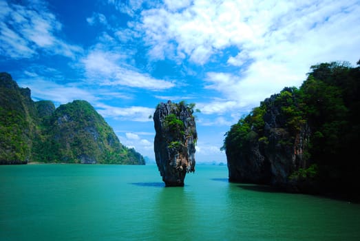 pp island, the popular beach in Thailand