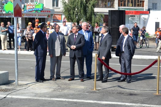 The governor of the Tyumen region Vladimir Yakushev at official opening of a new traffic intersection on Melnikayte St., Tyumen. 22.08.2013