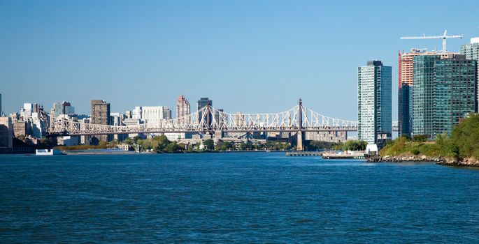 New York Queensboro Bridge and Long Island Appartments