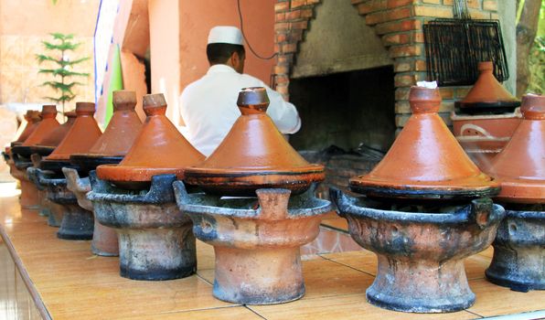 Moroccan ceramic cookware - tajines
