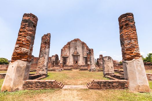 Wat Phra Sri Rattana Mahathat Historical park in lopburi Thailand