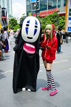 BANGKOK - SEPTEMBER 1 : Unidentified Japanese anime cosplay pose in Japan Festa in Bangkok 2013 on September 1, 2013 at Central Word, Bangkok, Thailand.