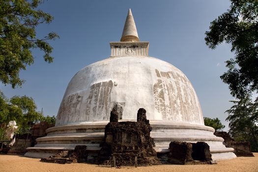 The Alahana Parivena in Polonnaruwa (ancient Sri Lanka's capital), Sri Lanka 