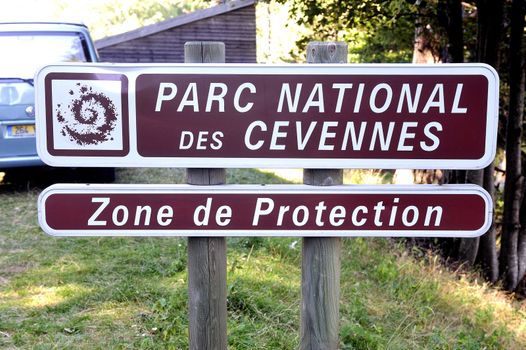 Panel delimiting the protection zone of the Cevennes National Park.