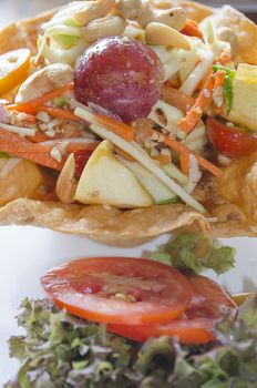 Angel Payaya and Vegetables Salad in Crisp Flower Bowl