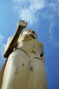 Standing Buddha image,the attitude of persuading the relatives not to quarrel
