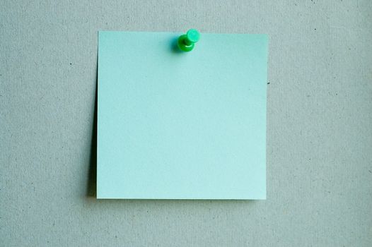 color note paper with pin