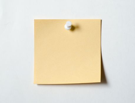 blank note paper with pin